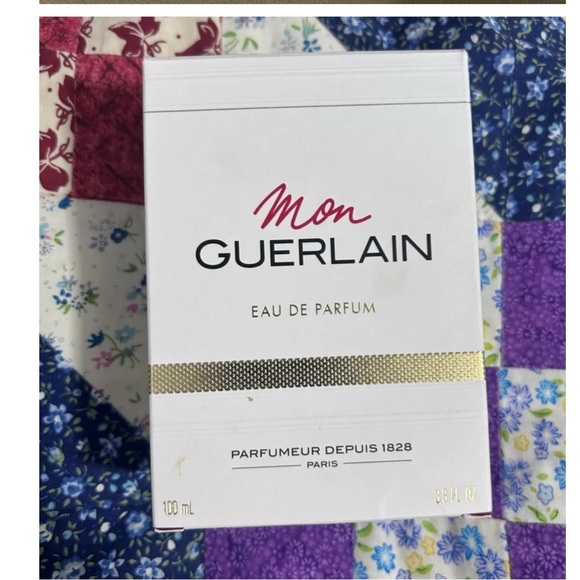 Mon Guerlain - Picture 2 of 2